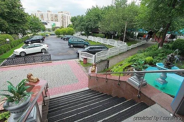 U Fontana فندق 3*