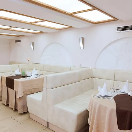 U Fontana Hotel 3*